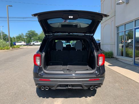 Used 2022 Ford Explorer ST AWD/4WD image 8