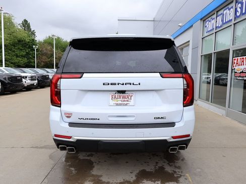 New 2026 GMC Yukon XL Denali w/ Denali Reserve Package AWD/4WD image 9