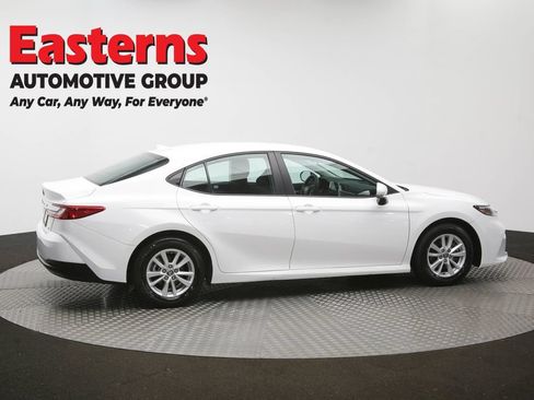 Used 2025 Toyota Camry LE FWD image 43