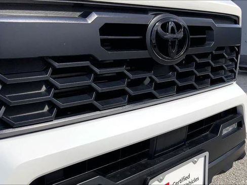 Certified 2024 Toyota Tacoma TRD Off-Road image 29