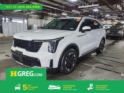 Used 2024 Kia Sorento S FWD image 1