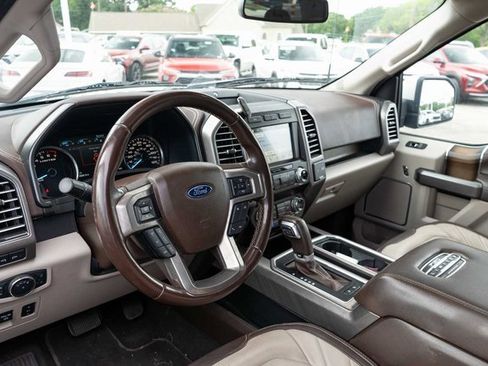 Used 2019 Ford F150 Limited w/ Trailer Tow Package image 9