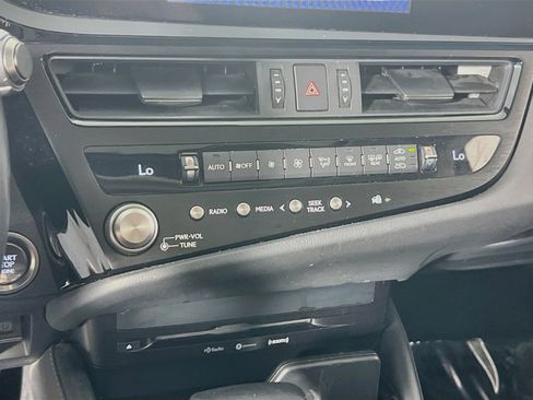 Used 2022 Lexus ES 350 w/ Accessory Package FWD image 14