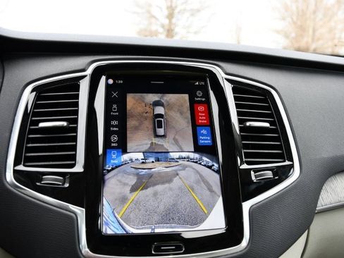 Used 2025 Volvo XC90 B6 Plus w/ Protection Package Premier image 14