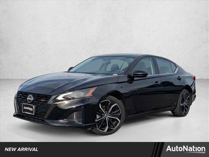 Used 2023 Nissan Altima 2.5 SR w/ SR Premium Package