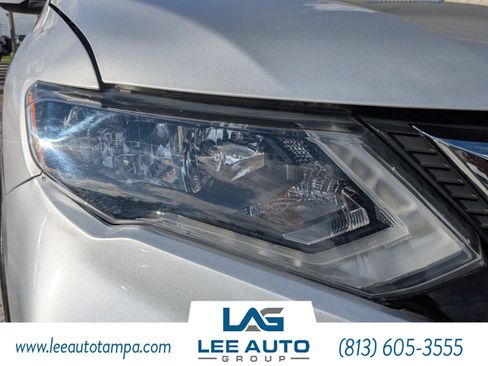 Used 2019 Nissan Rogue S image 9