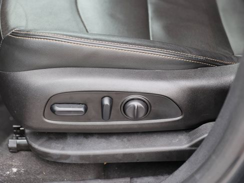 Used 2019 GMC Terrain SLT w/ Preferred Package image 19