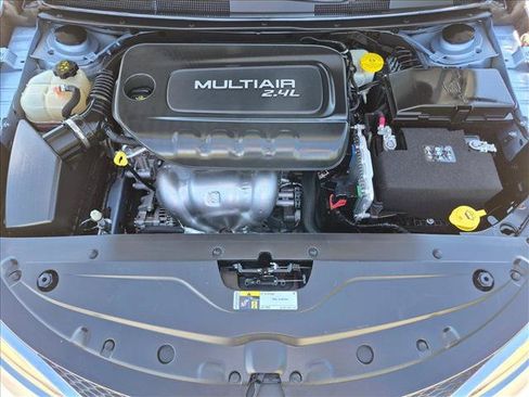 Used 2015 Chrysler 200 Limited w/ Convenience Group FWD image 22