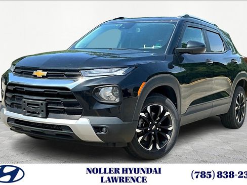 Used 2023 Chevrolet TrailBlazer LT w/ Convenience Package image 1