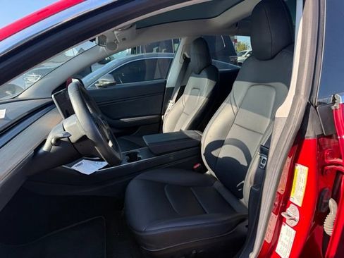 Used 2018 Tesla Model 3 Mid Range RWD image 3