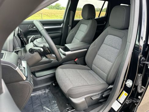 Used 2025 GMC Terrain Elevation AWD/4WD image 11