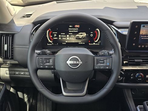 New 2026 Nissan Pathfinder Platinum AWD/4WD image 15