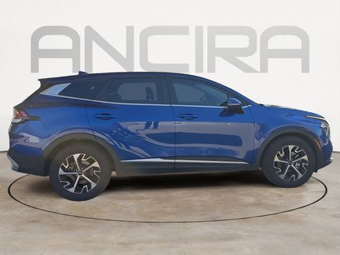Certified 2023 Kia Sportage EX image 9