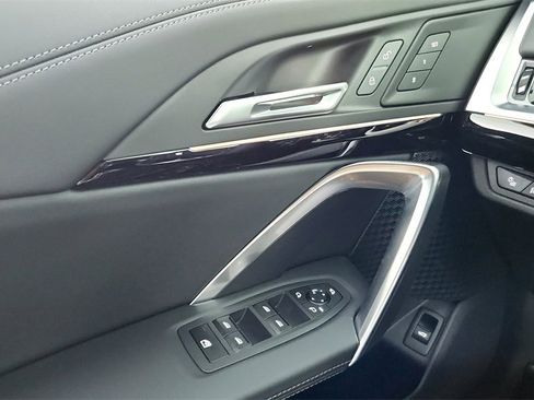 Used 2025 BMW X1 xDrive28i w/ Technology Package image 40