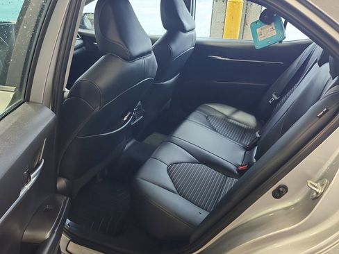 Used 2024 Toyota Camry SE FWD image 10
