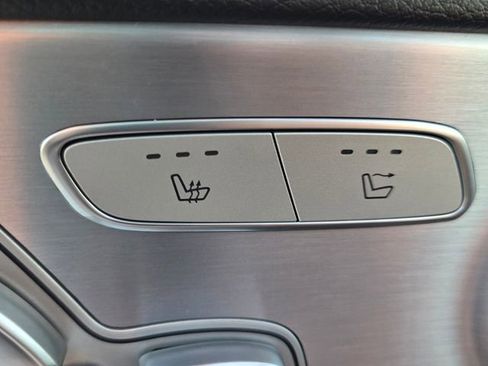 Used 2018 Mercedes-Benz C 300 Cabriolet image 35