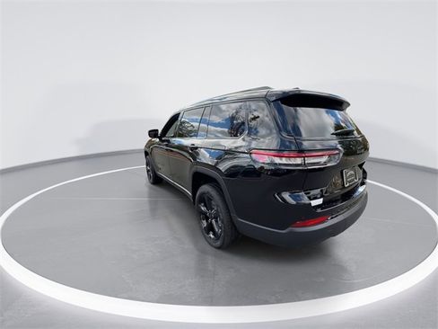 New 2025 Jeep Grand Cherokee L Altitude image 6