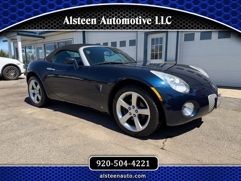Used 2008 Pontiac Solstice Convertible w/ Preferred Package image 1