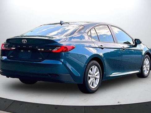 Used 2025 Toyota Camry LE FWD image 9