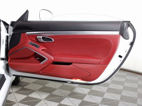 Used 2017 Porsche 911 Carrera 4S image 39