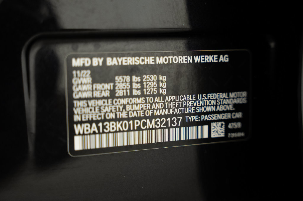 Used 2023 BMW M550i xDrive AWD/4WD image 40