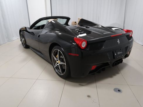 Used 2015 Ferrari 458 Spider image 14