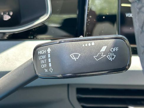 New 2026 Volkswagen Jetta SE FWD image 26