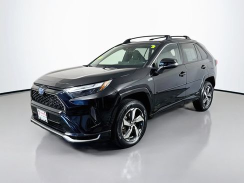 Used 2024 Toyota RAV4 SE w/ Weather & Moonroof Package AWD/4WD image 2