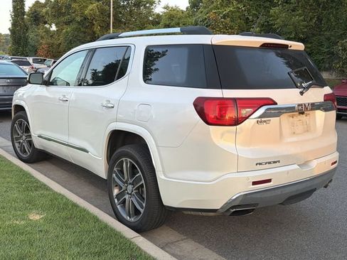 Used 2019 GMC Acadia Denali w/ Technology Package FWD image 6