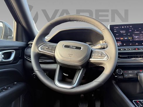 New 2026 Jeep Compass Limited image 7