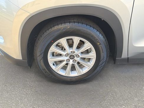 Used 2025 Toyota Grand Highlander FWD image 41