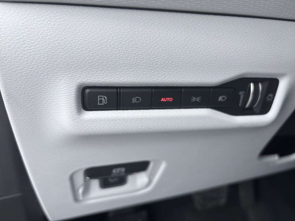 New 2026 Jeep Cherokee Limited AWD/4WD image 13