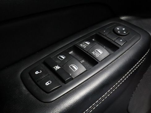 Used 2017 Jeep Grand Cherokee Limited w/ Trailer Tow Group IV image 26