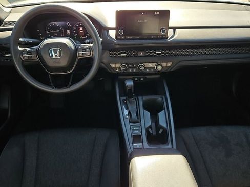 Used 2024 Honda Accord EX image 17