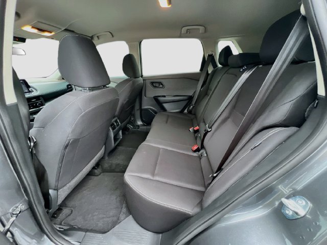 Used 2023 Nissan Rogue S FWD image 18