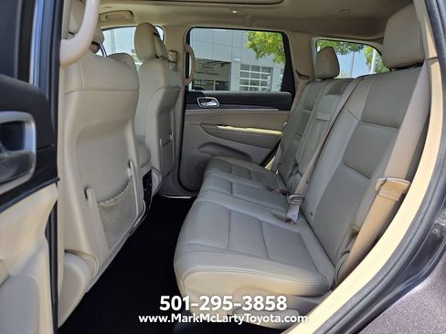 Used 2020 Jeep Grand Cherokee Limited w/ Luxury Group II RWD image 13