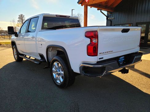 Used 2020 Chevrolet Silverado 2500 LT w/ Z71 Off-Road Package image 6