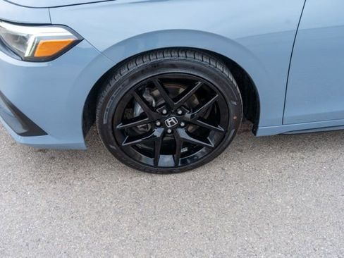 Used 2024 Honda Civic Sport image 11