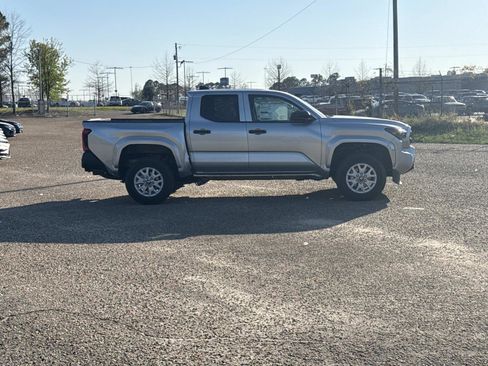 New 2026 Toyota Tacoma SR image 2