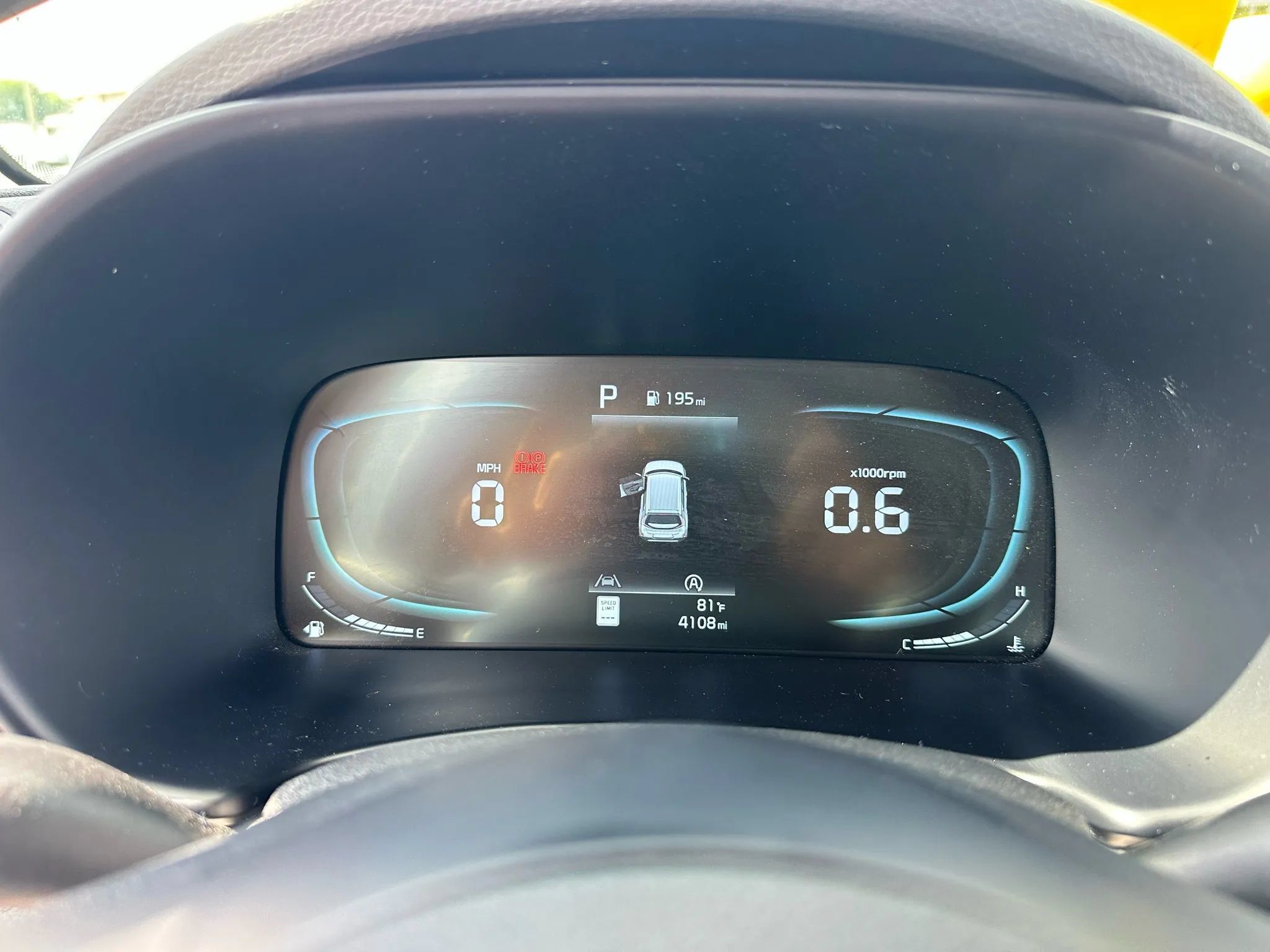 Used 2025 Kia Soul LX w/ LX Technology Package FWD image 28