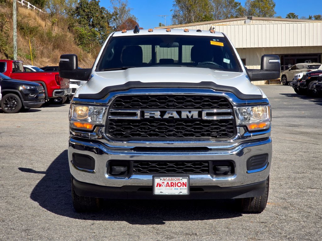 Used 2024 RAM 2500 Tradesman w/ Chrome Appearance Group AWD/4WD image 12