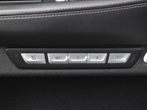 Used 2018 BMW 750i xDrive image 10