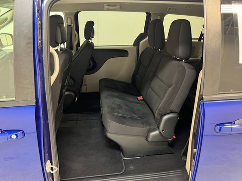 Used 2018 Dodge Grand Caravan SE w/ UConnect Hands-Free Group FWD image 26