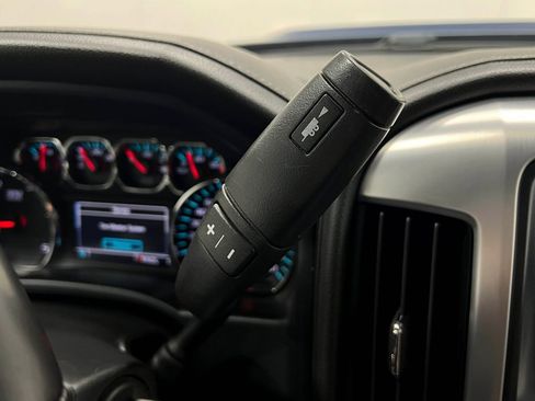Used 2018 GMC Sierra 2500 SLT w/ Duramax Plus Package AWD/4WD image 32