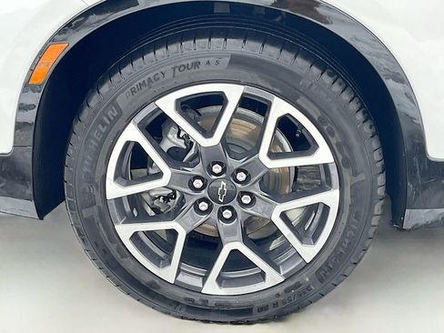 Used 2024 Chevrolet Blazer RS w/ Driver Confidence II Package AWD/4WD image 32