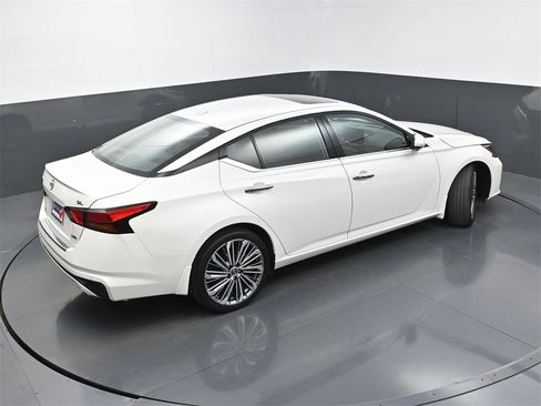 Used 2023 Nissan Altima 2.5 SL image 35