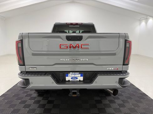 Used 2025 GMC Sierra 2500 AT4 w/ AT4 Premium Plus Package AWD/4WD image 6