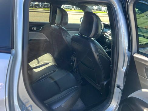 Used 2025 Jeep Compass Limited AWD/4WD image 41