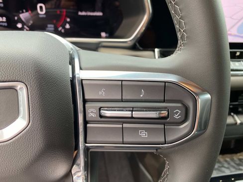 New 2026 GMC Canyon Elevation w/ Convenience Package image 12