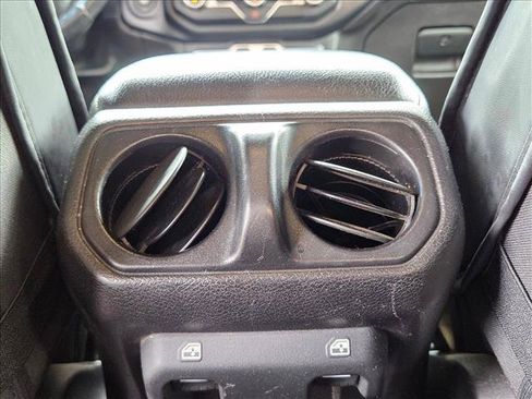 Used 2020 Jeep Gladiator Sport w/ Quick Order Package 24S AWD/4WD image 17